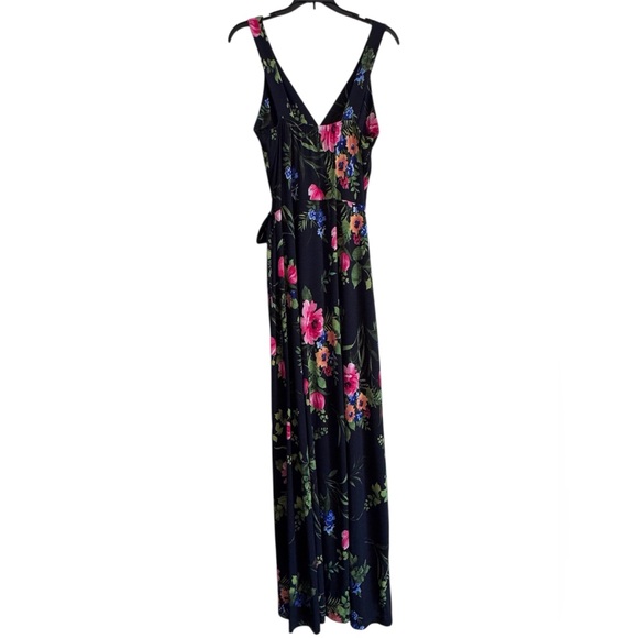 Le Lis Ranada Floral Navy Maxi Dress - Picture 5 of 8